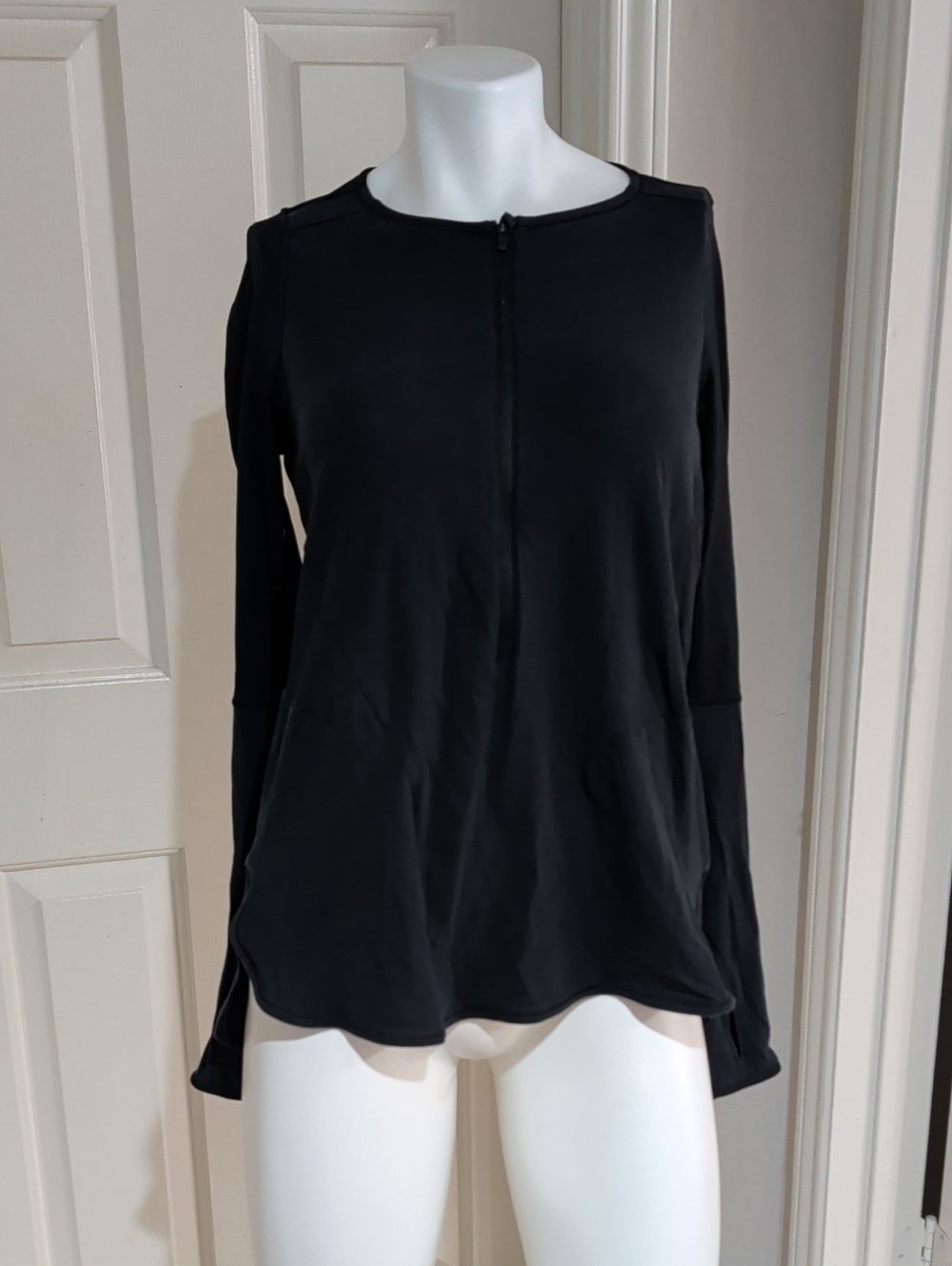 Lululemon Athletica Black Long Sleeve 3/4 Zip Pullover Women's 8 (M) US